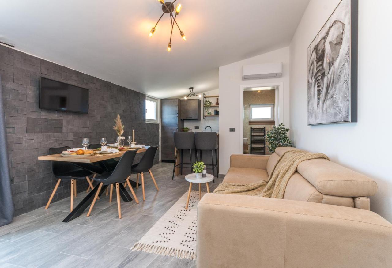 Marilu Luxury Apartments Драге Екстериор снимка