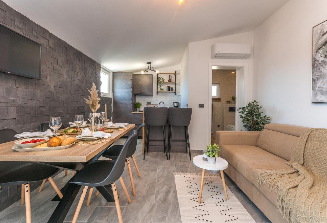 Marilu Luxury Apartments Драге Екстериор снимка